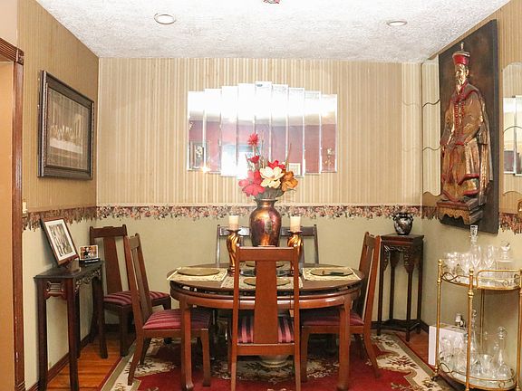 2nd image of 4239 Harlan Ave