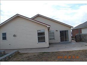 2nd image of 3040 Oak Crest Cir