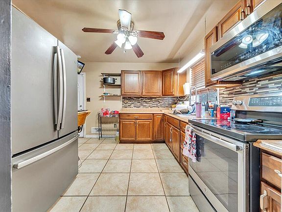 5th image of 1437 Wellsley St NW