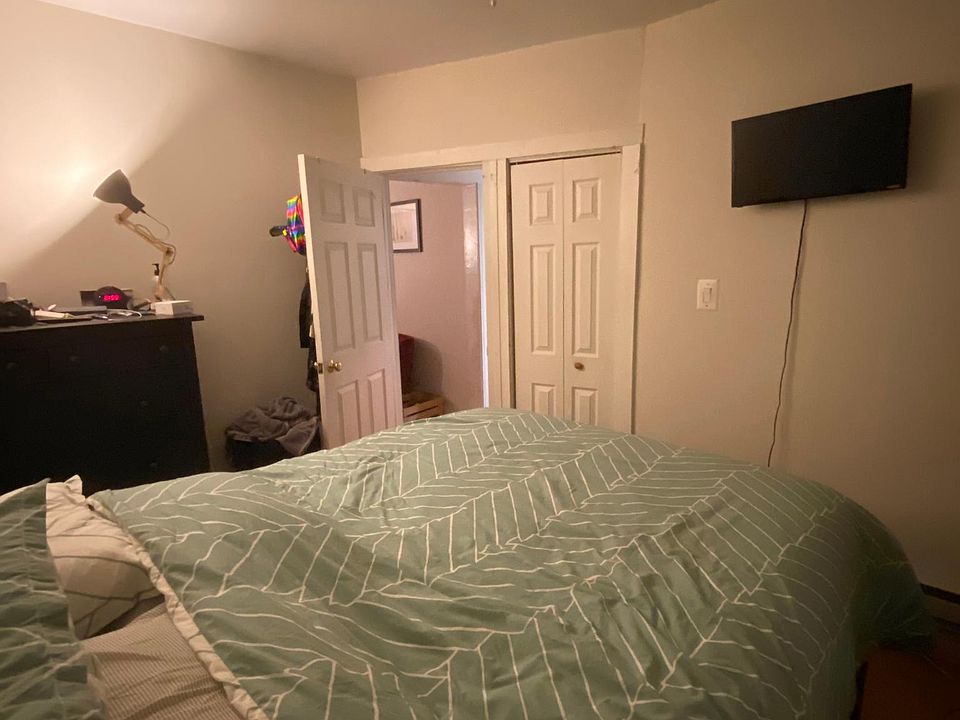 1st image of 836 W Cornelia Ave #U4bvmd4pp
