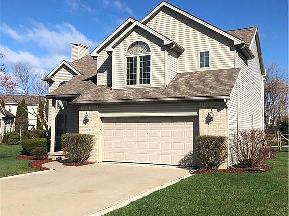 3rd image of 29743 Brookview Ct