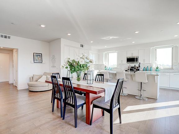 5th image of 430 Montague Expy Unit 32