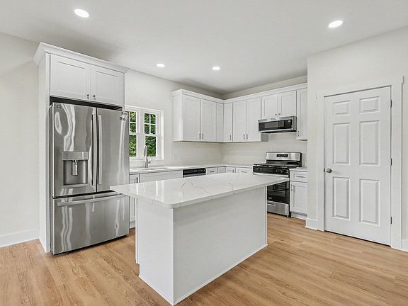 4th image of 13114 Southland Ct
