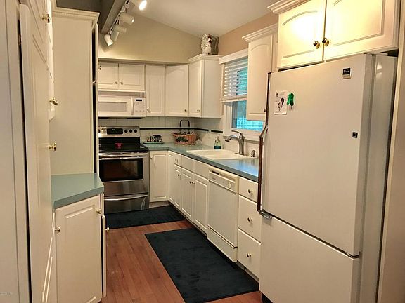 3rd image of 15025 155th Ave