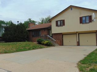 1308 Frontier Ln, Manhattan, KS 66503