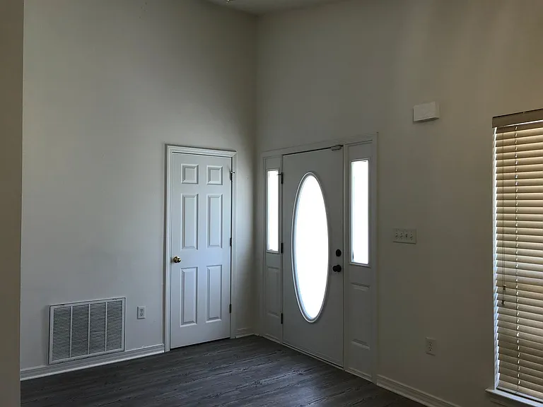 713 Marsh Harbor Dr — Photo 2