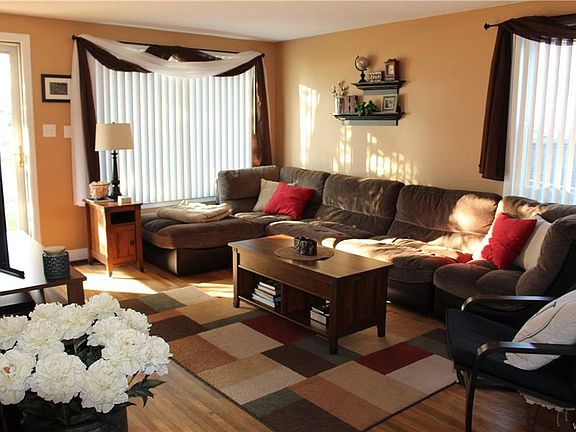 2nd image of 51 Glendale Ln