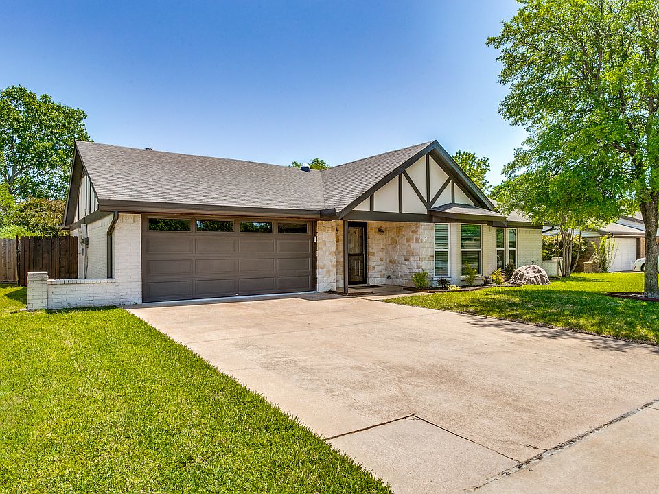 1043 Summerplace Lane