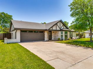 1043 Summerplace Ln, Southlake, TX 76092