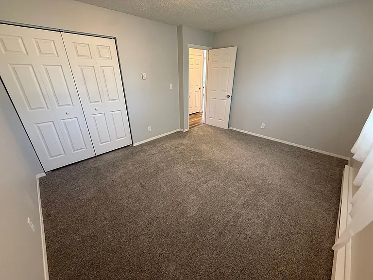 365 Bellvue Ave — Photo 16