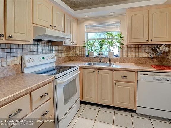 2nd image of 2816 SW Natura Blvd APT B