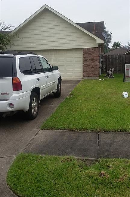 1st image of 259 Rolling Brook Dr