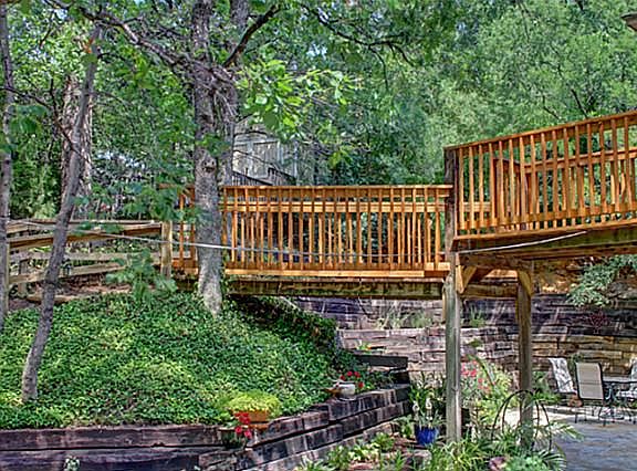 3rd image of 228 Rockland Dr