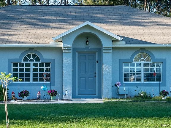 3rd image of 8036 N Sarazen Dr