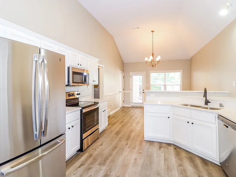 10178 Morning Hill Dr — Photo 7