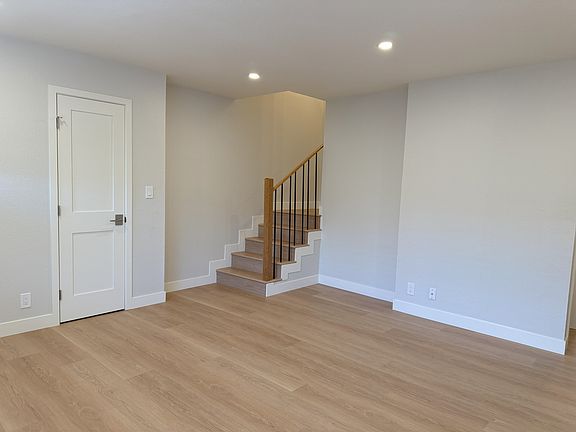 2nd image of 1705 Noranda Dr #4