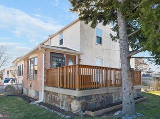 165 Maple Ave, Holmes, PA 19043