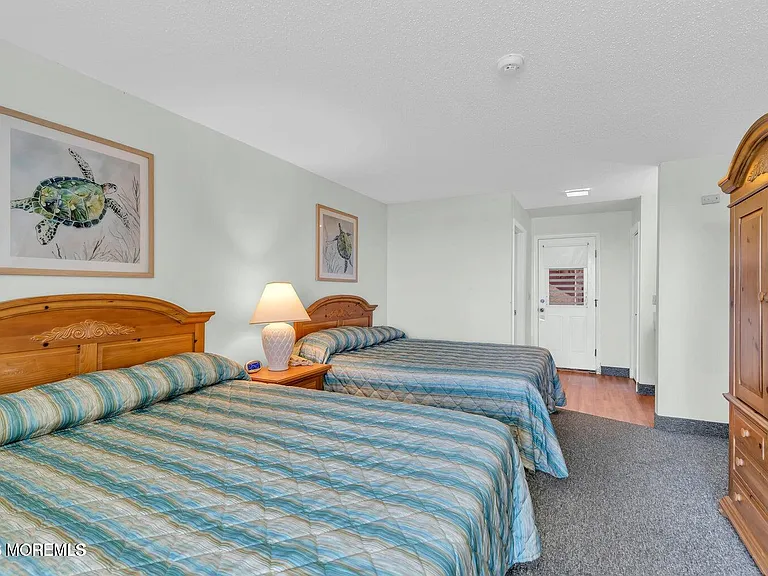 1008 Ocean Ave — Photo 19