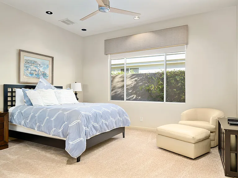 293 Desert Holly Dr — Photo 21