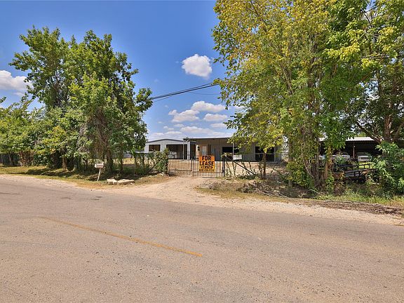 3rd image of 1929 Havner Ln
