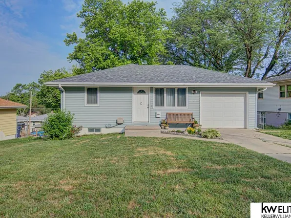 3902 Gertrude Ter, Bellevue, NE 68147