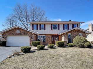 8348 Dolfor Cv, Burr Ridge, IL 60527
