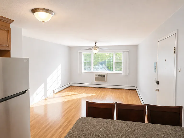 225 Baker St #44 — Photo 4