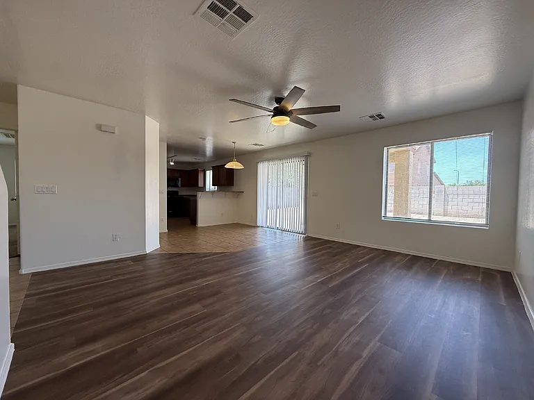 7372 W Ian Dr — Photo 2