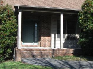 7 Nightingale Ct, Johnson City, TN 37601