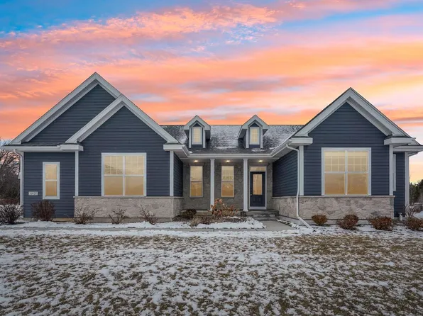 10620 North Coneflower COURT, Mequon, WI 53097