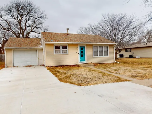 145 S 9th St, David City, NE 68632