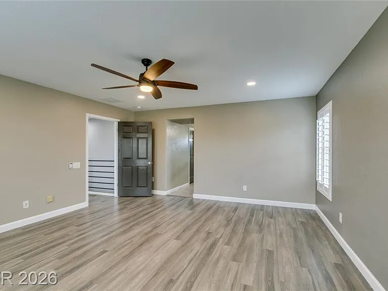 1129 Emanuel St — Photo 42