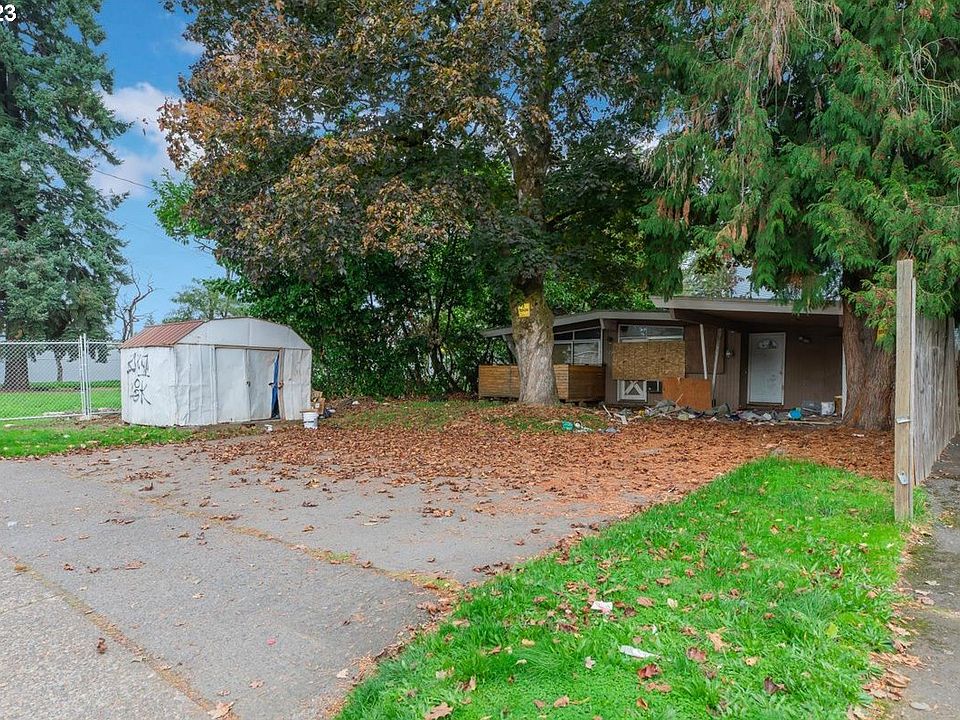2nd image of 3726 SE 122nd Ave