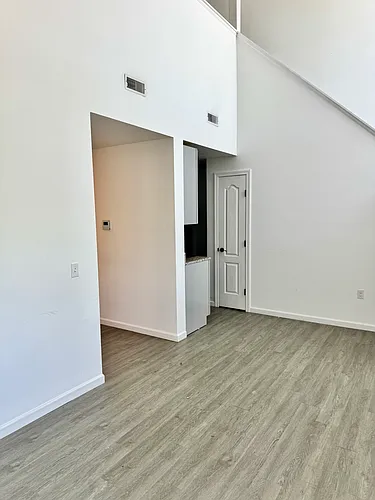 235 East St Photo 1