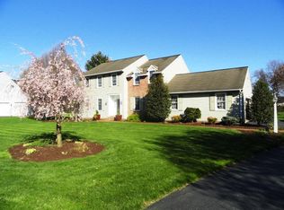 578 Wheatfield Dr, Lititz, PA 17543