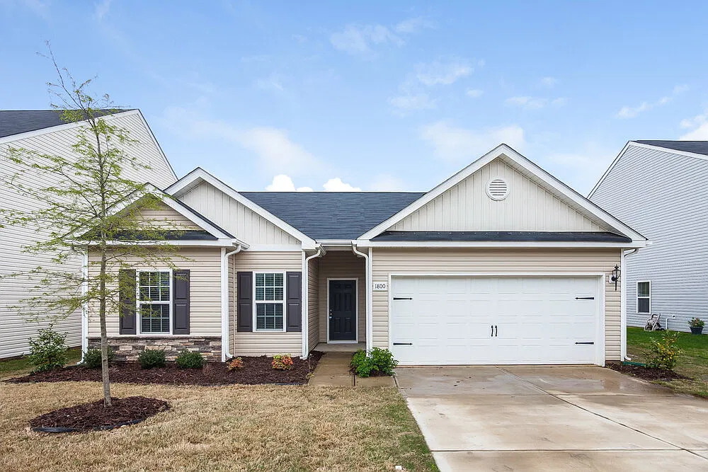 3 bed, 2.0 bath, 1506 sqft, $2,690 — Photo 1