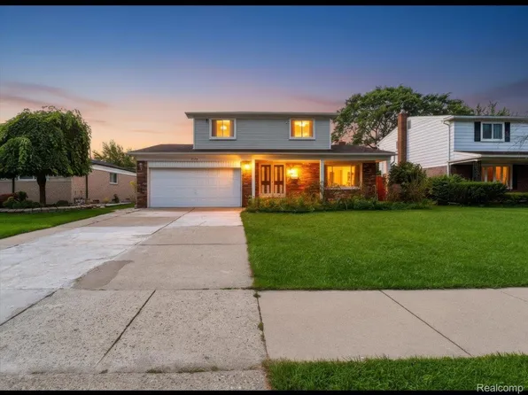 4146 Augustine Dr, Sterling Heights, MI 48310
