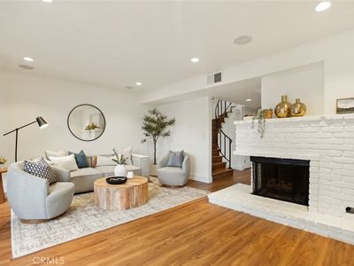 230 Bethany Rd APT 124, Burbank, CA, 91504