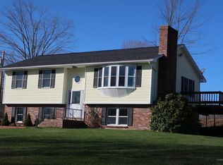 983 High St, West Gardiner, ME 04345