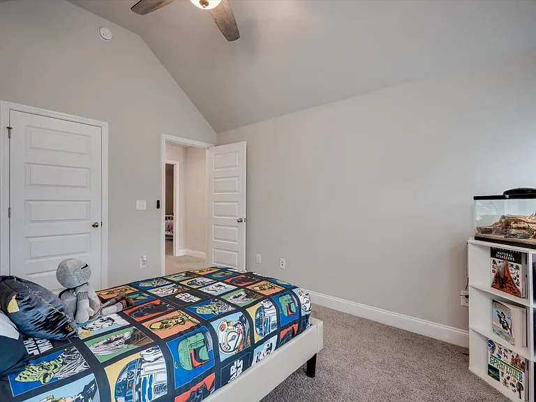 707 Navan Ln — Photo 30
