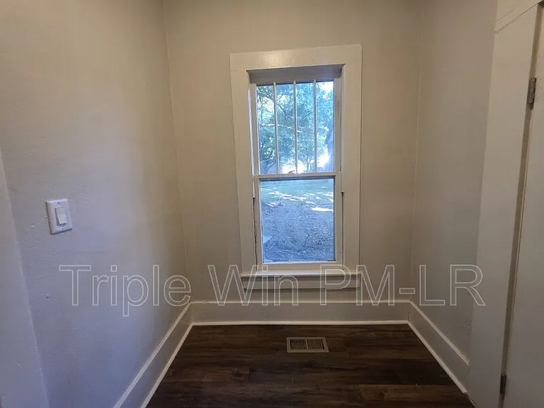 609 N Morrill St — Photo 14