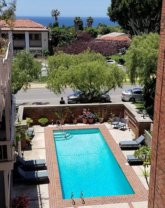 1st image of 2306 Palos Verdes Dr W APT 305