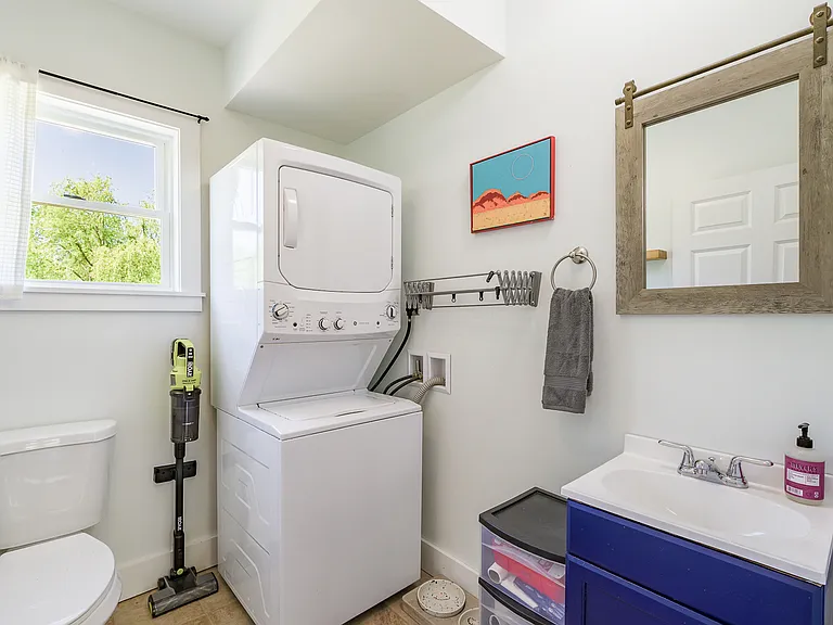 7 Landry Ln — Photo 2