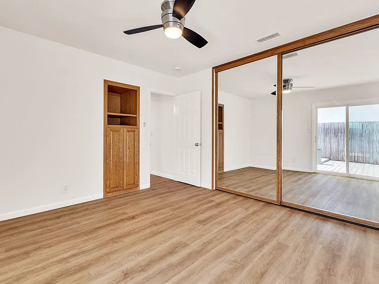 1536 Bonnie Brae St — Photo 14