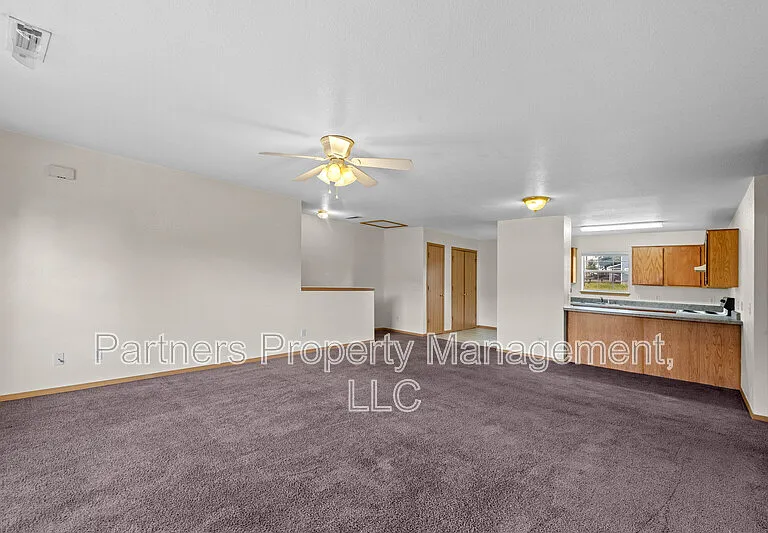 858 S Curtis Ave #1 — Photo 4
