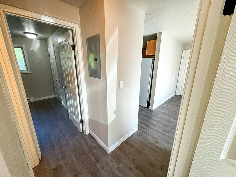 3446-3462 Hadley St NE — Photo 11