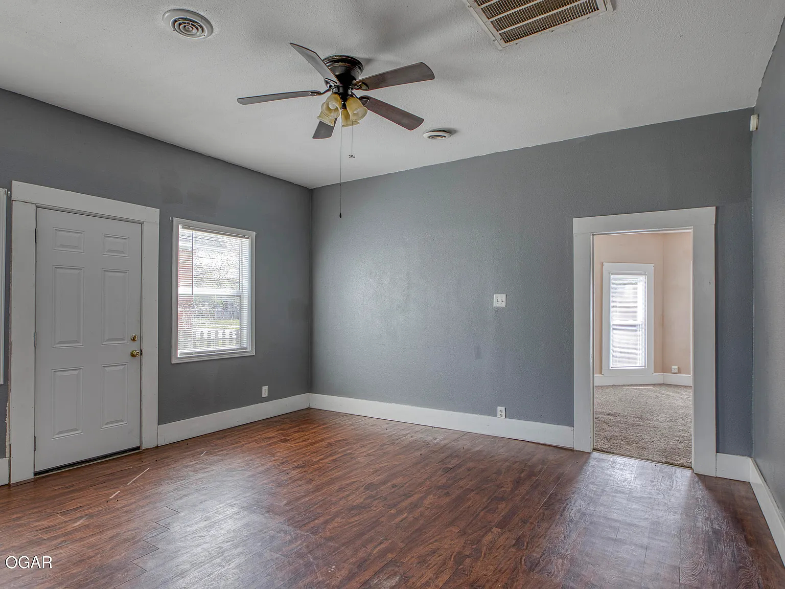 3 bed, 2.0 bath, 1440 sqft, $1,400 — Photo 3