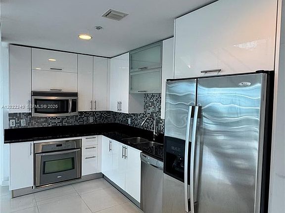 5th image of 60 SW 13th St APT 4612
