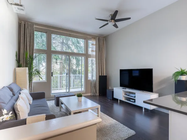 3586 Rainier Pl #1, Vancouver, BC V5S 4T3