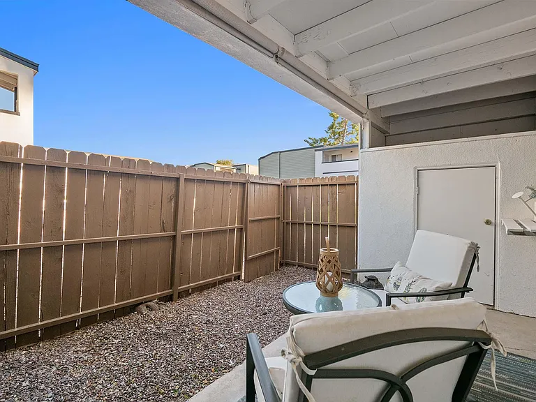Brookwood Apartments — Photo 16